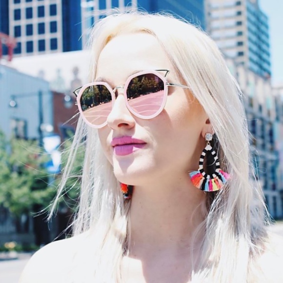 Black white Hoop Multi Fringe Marble stud Earrings - Picture 4 of 4